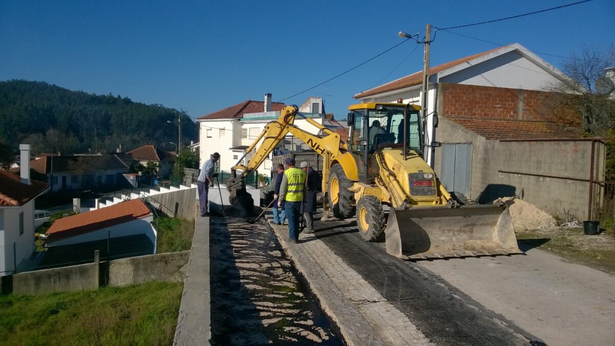 alargamento_de_via_na_rua_martinho_juncal_em_alpedriz_01
